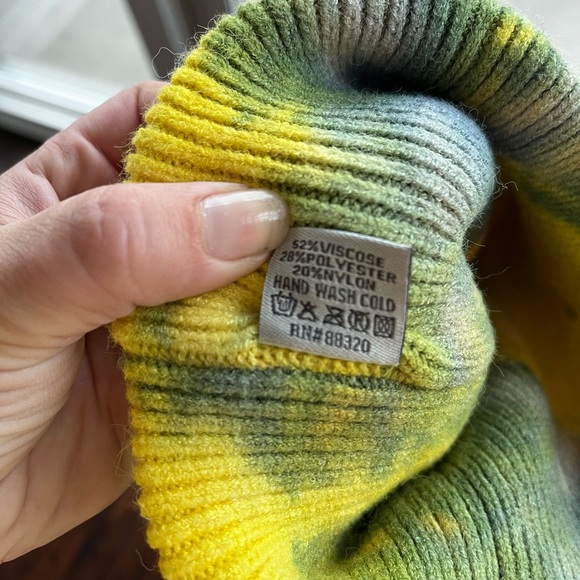 C.C Beanie blue and yellow Tie Dye beanie New with tags - Picture 5 of 5